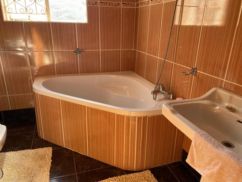To Let 3 Bedroom Property for Rent in Top Town Eastern Cape
